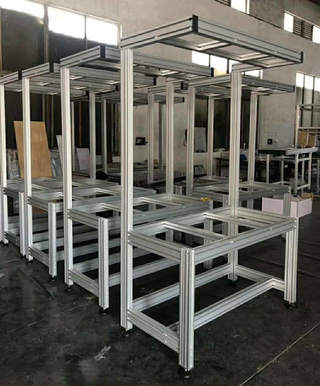 铝型材料机架加工材料质量会影响稳定性-厦门毕博婚礼纪念服务有限公司